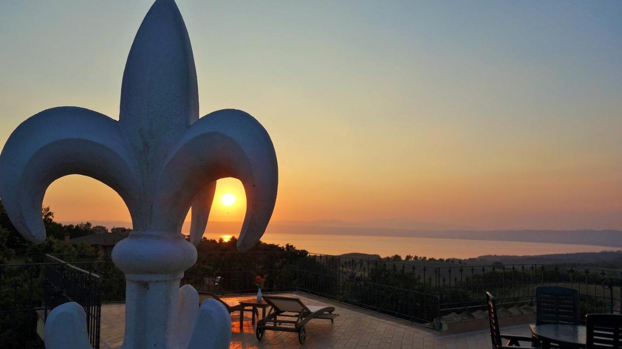 I Gigli Del Belvedere มอนเตเฟียสโกเน ภายนอก รูปภาพ